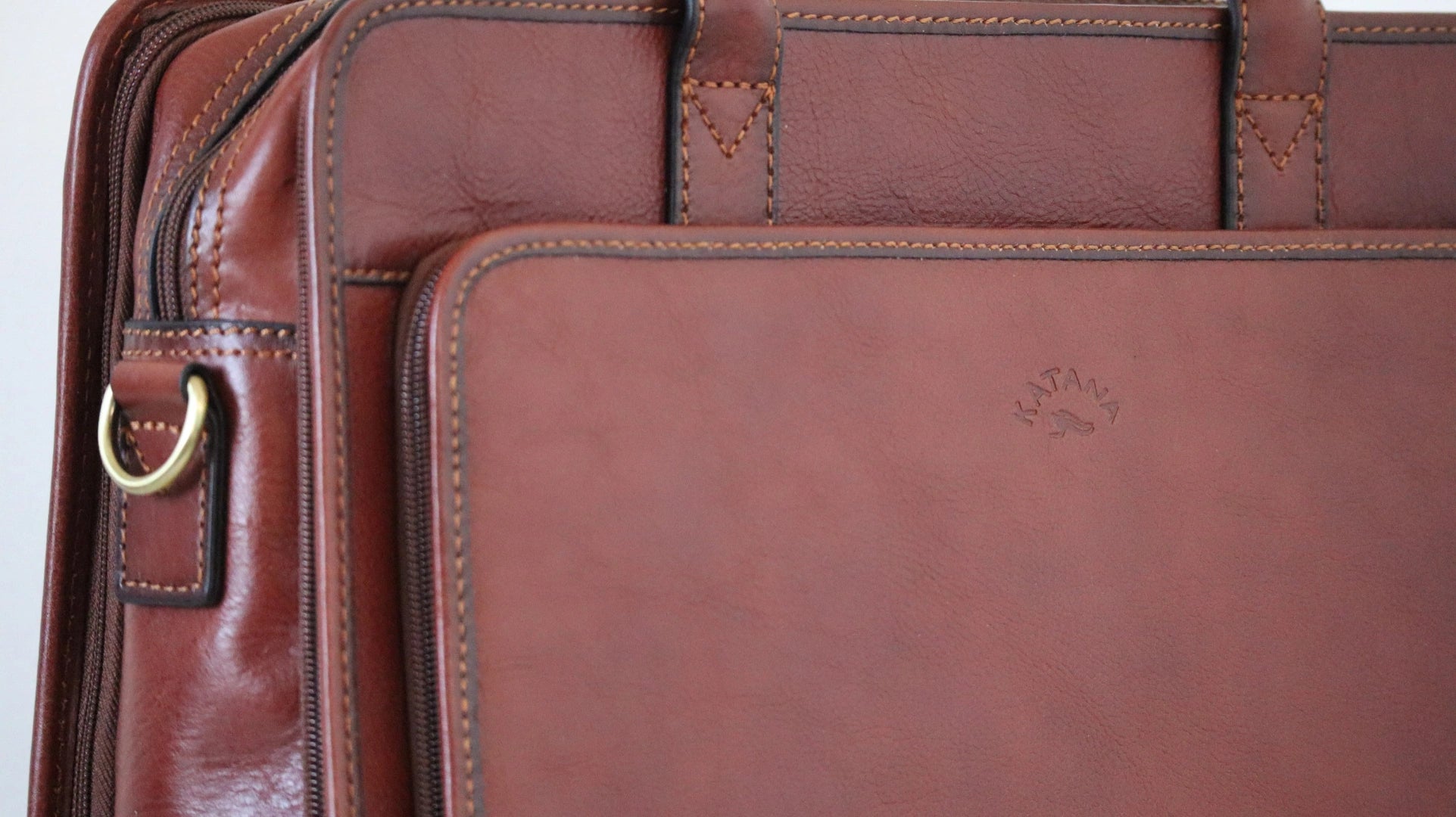 Cartable en cuir Pc et A4 pour homme Katana 31044 - vue de détails poche avant