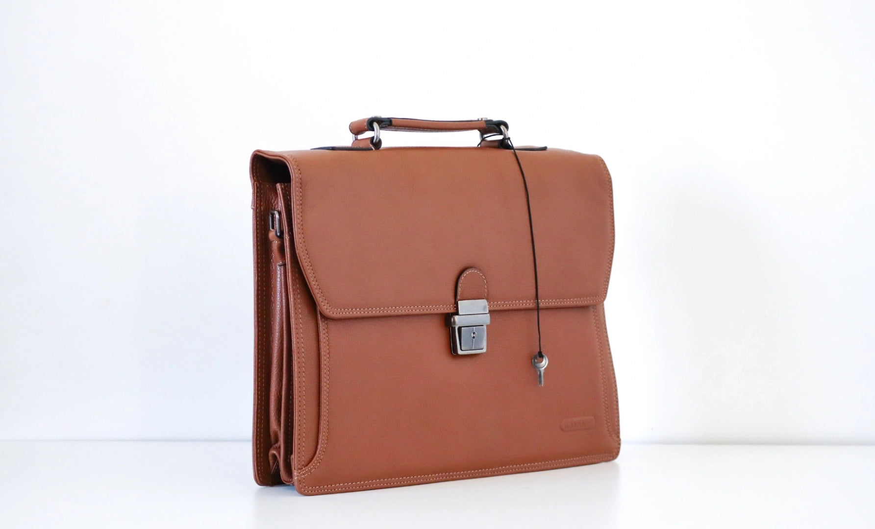 cartable serviette en cuir marron katana 69327 - vue de profil 