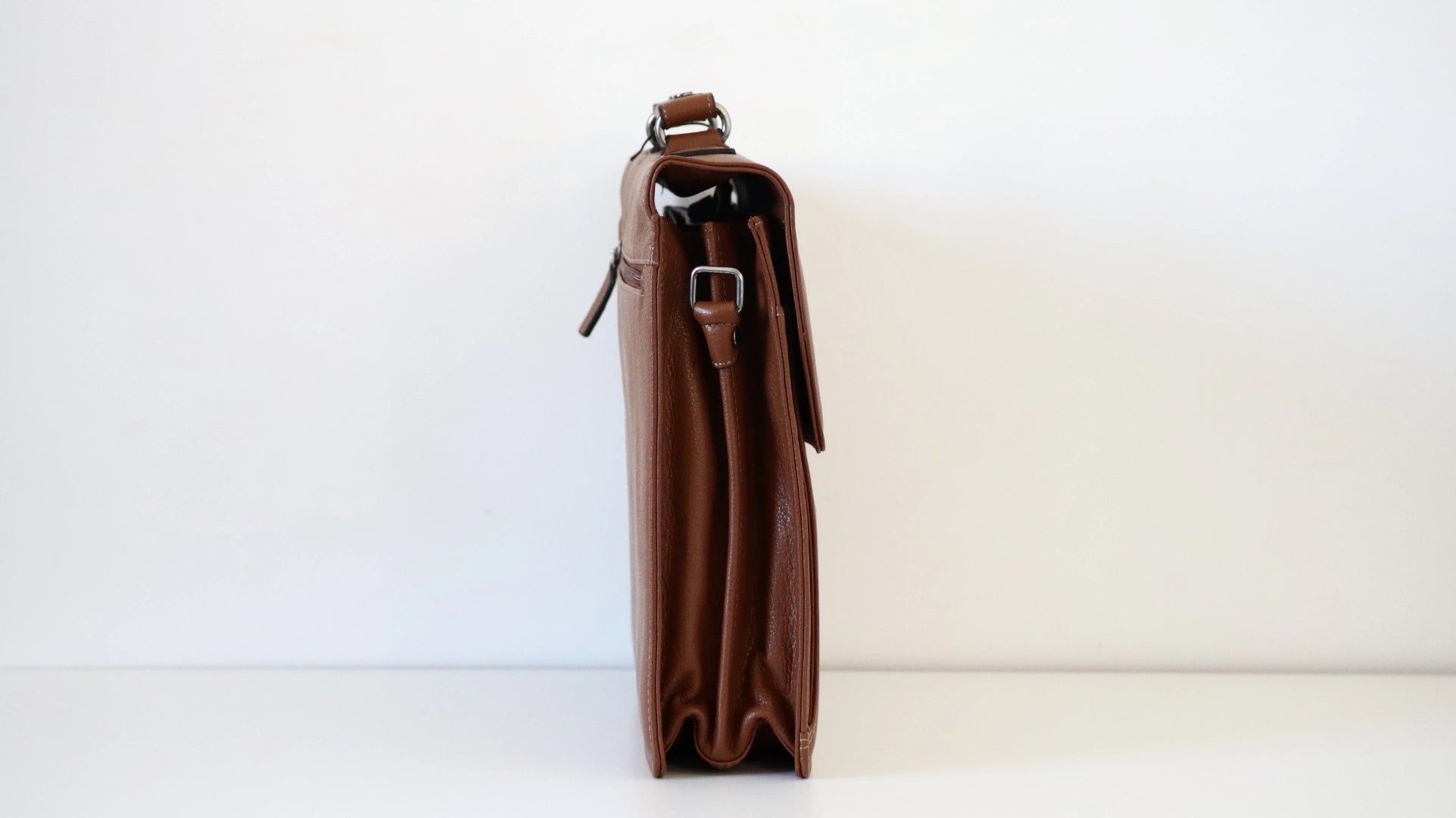 serviette en cuir marron katana 69327 - vue de profil 2 compartiments 